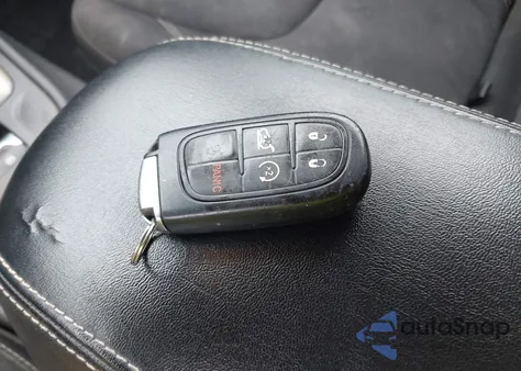 2015 Jeep Cherokee Latitude z USA, uszkodzony, nr VIN 1C4PJMCSXFW538663